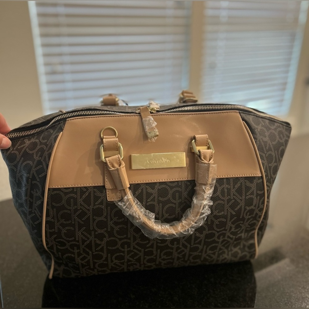 NWT Calvin Klein Bag